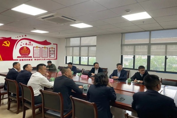 麗水市蓮都區(qū)區(qū)長(zhǎng)王忠寶一行至浙江中立建設(shè)有限公司走訪調(diào)研